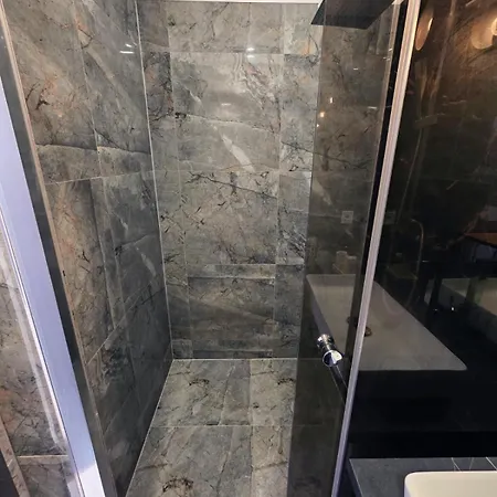 Central Apartman דירה זבולן