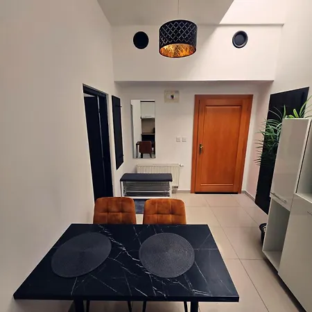 Central Apartman דירה זבולן